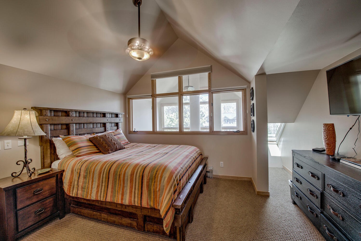 2027 Soda Ridge Road, Unit 1929 Keystone, CO 80435 - Photo 22 of 44 loft