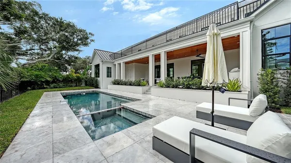$4,195,000 | 656 Tropical Circle, Sarasota, FL 34242