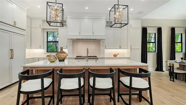 $4,195,000 | 656 Tropical Circle, Sarasota, FL 34242