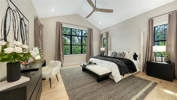 $4,195,000 | 656 Tropical Circle, Sarasota, FL 34242