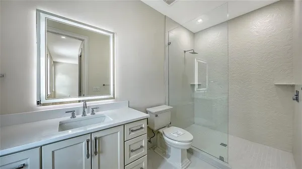 $4,195,000 | 656 Tropical Circle, Sarasota, FL 34242