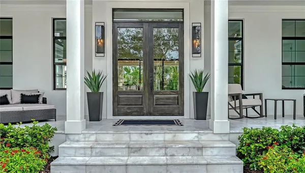 $4,195,000 | 656 Tropical Circle, Sarasota, FL 34242