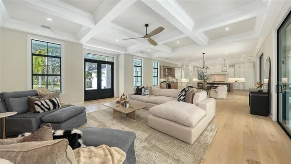 $4,195,000 | 656 Tropical Circle, Sarasota, FL 34242
