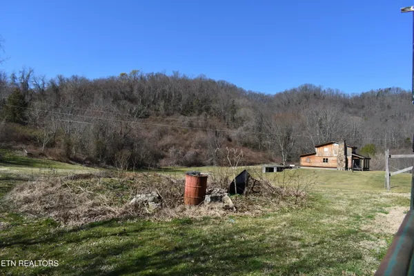 $1,100,000 | 301 Smith Drive, Harrogate, TN 37752