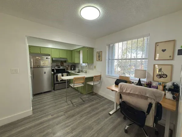 $1,500 | 2200 Taylor Street, Unit 104, Hollywood, FL 33020