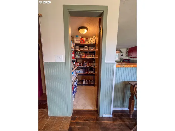 $285,000 | 221 Cottonwood Street, Mount Vernon, OR 97865