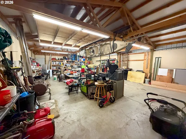 $285,000 | 221 Cottonwood Street, Mount Vernon, OR 97865