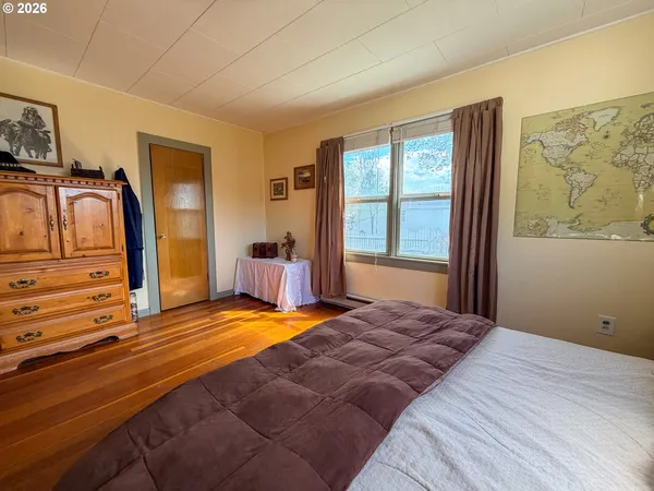 $285,000 | 221 Cottonwood Street, Mount Vernon, OR 97865