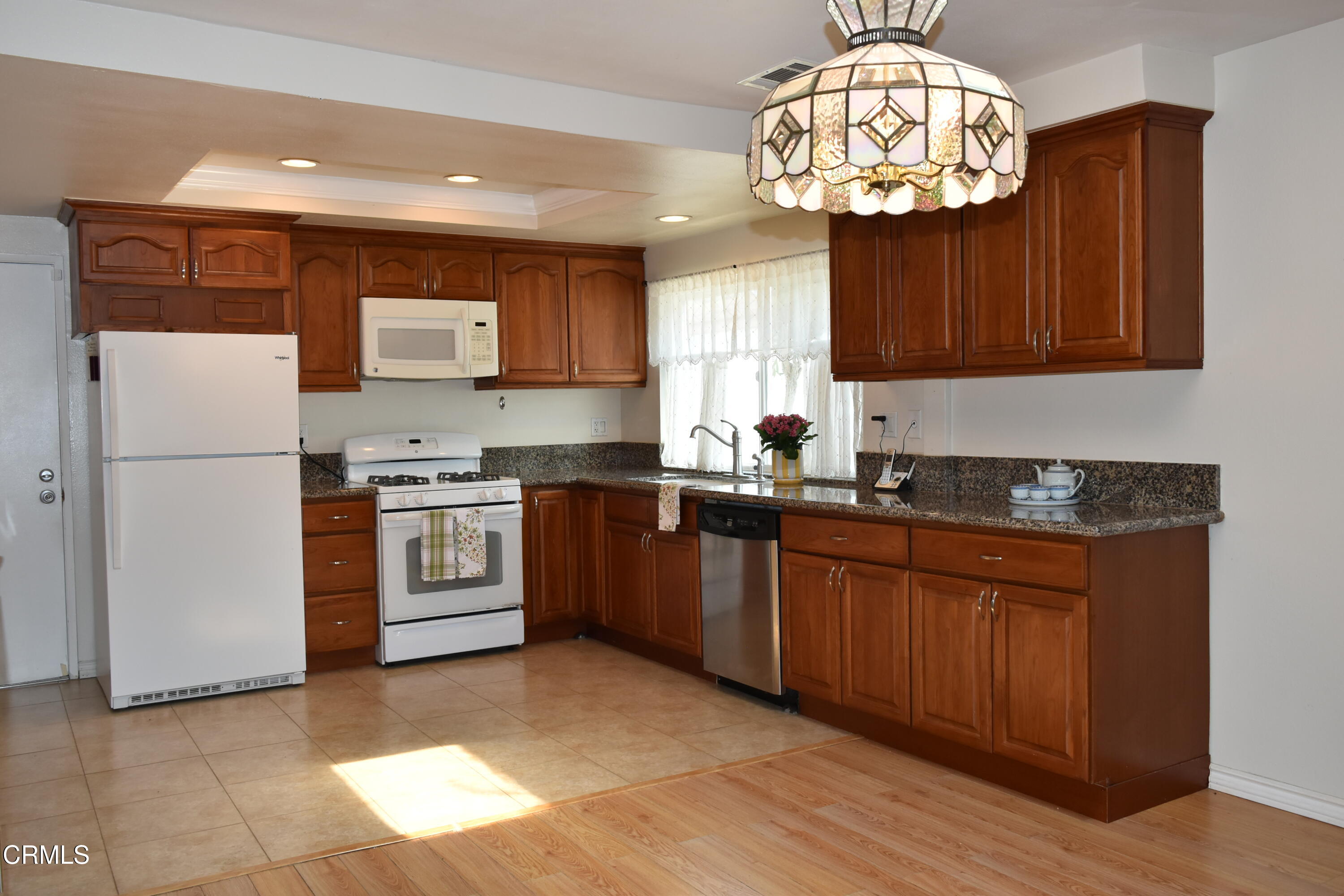 1101 Novato Drive Oxnard, CA 93035 - Photo 5 of 28 DSC_0234