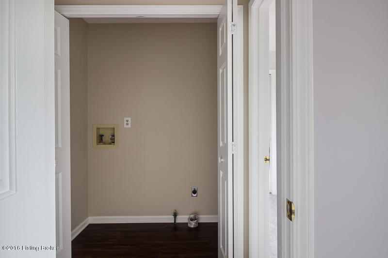7715 Shaker Mill Road Louisville, KY 40220 - Photo 26 of 35 2nd Floor Laundry