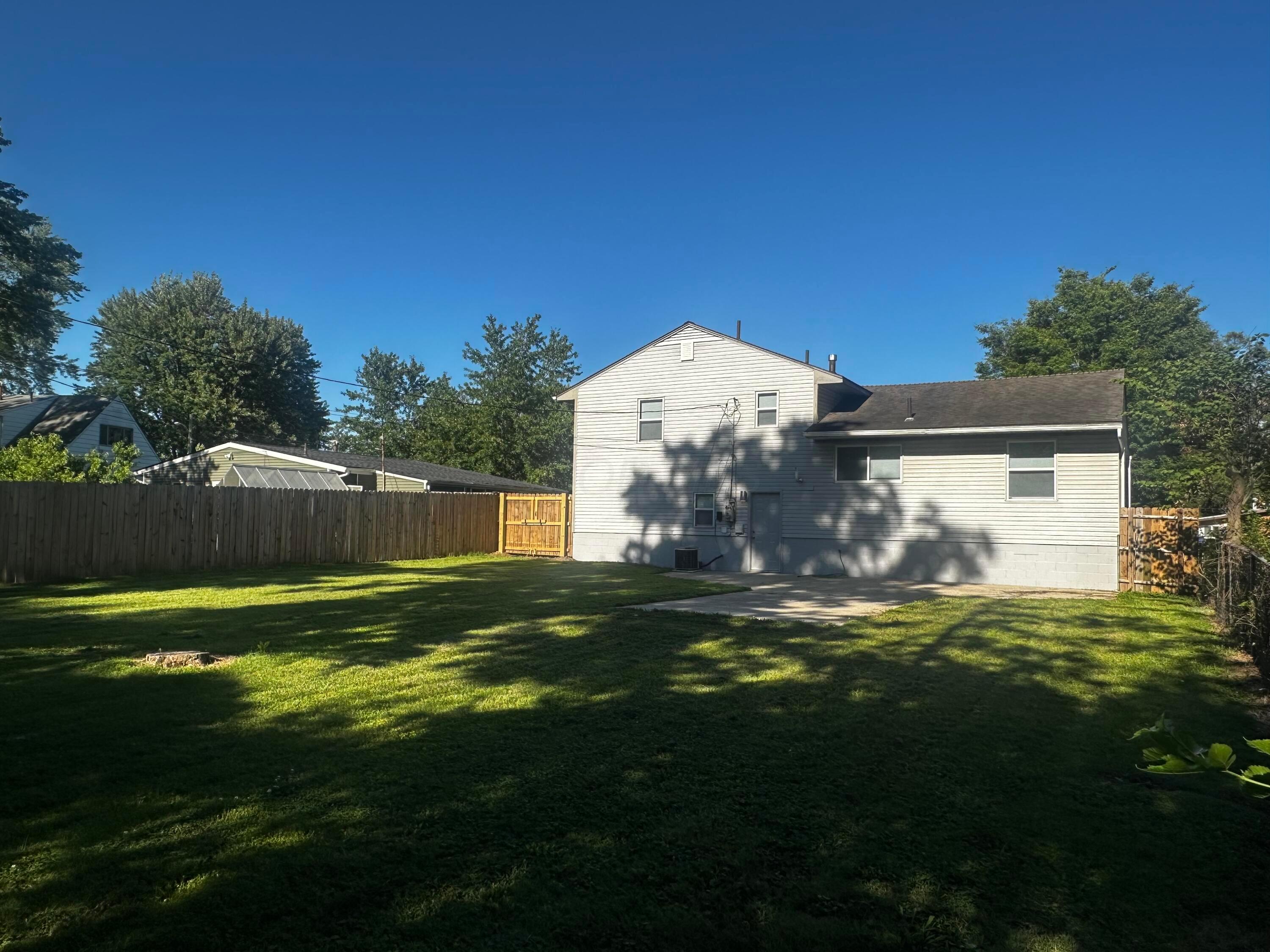 1585 Shady Lane Road Columbus, OH 43227 - Photo 12 of 12