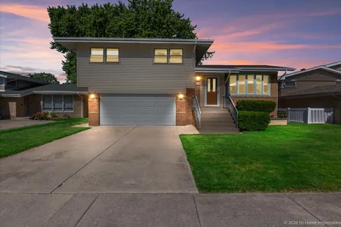 $399,900 | 10328 Long Avenue, Oak Lawn, IL 60453