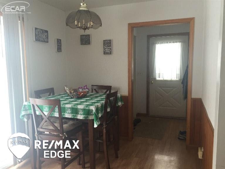 4154 North Belsay Road Flint, MI 48506 - Photo 12 of 17 21384327-11.JPG