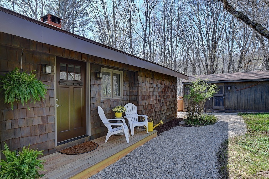 9 Bennett Road Holland, MA 01521 - Photo 1 of 26