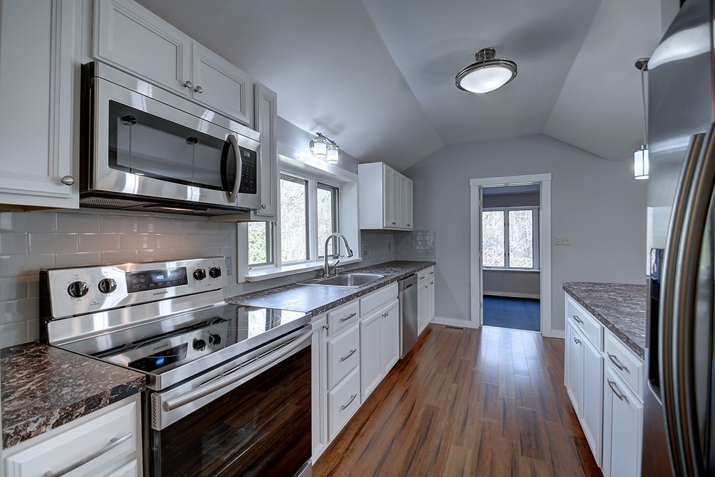 9 Bennett Road Holland, MA 01521 - Photo 14 of 26