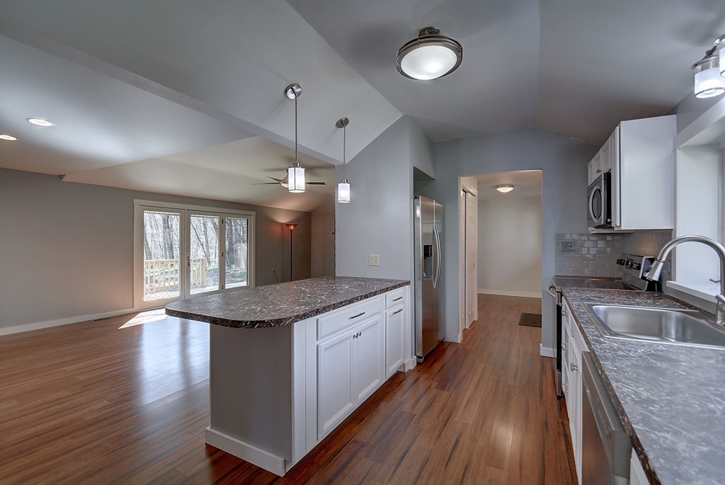 9 Bennett Road Holland, MA 01521 - Photo 15 of 26