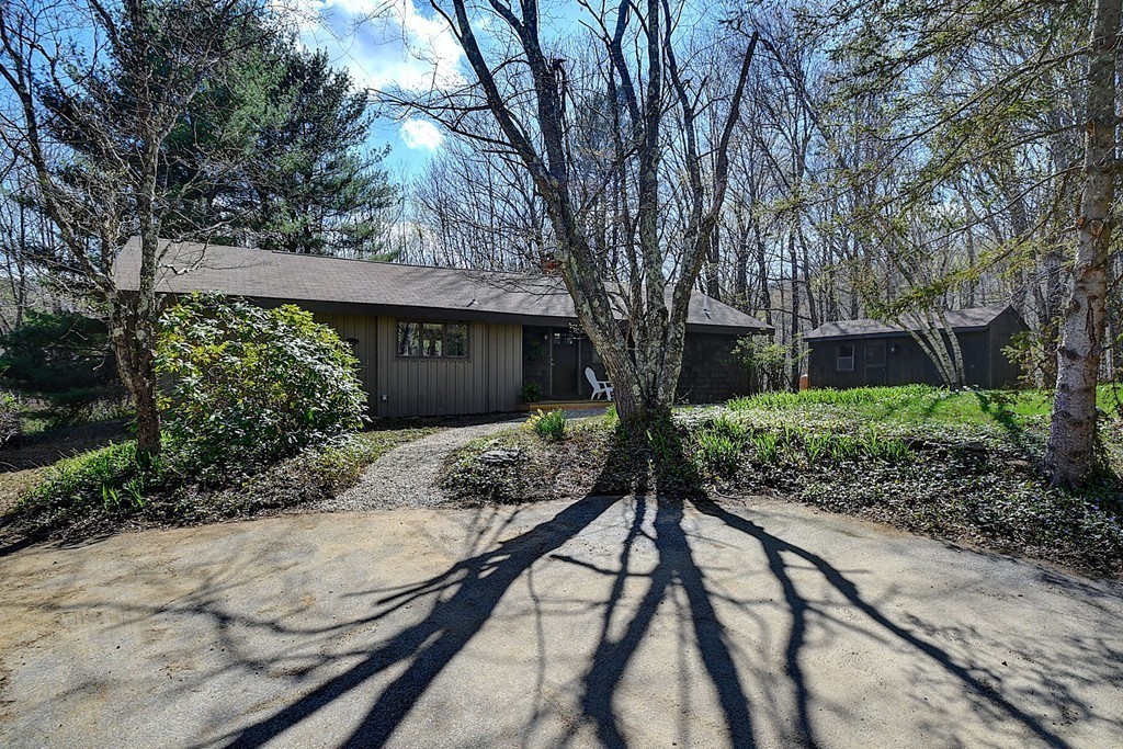 9 Bennett Road Holland, MA 01521 - Photo 3 of 26
