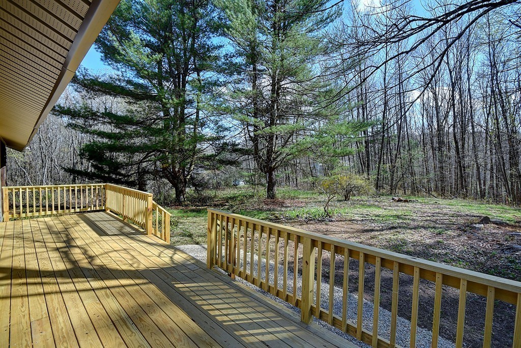 9 Bennett Road Holland, MA 01521 - Photo 8 of 26