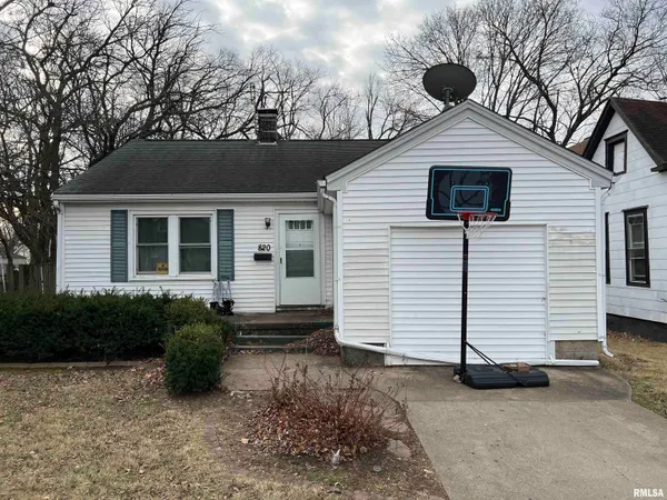 $91,668 | 820 West Virginia Avenue, Peoria, IL 61604