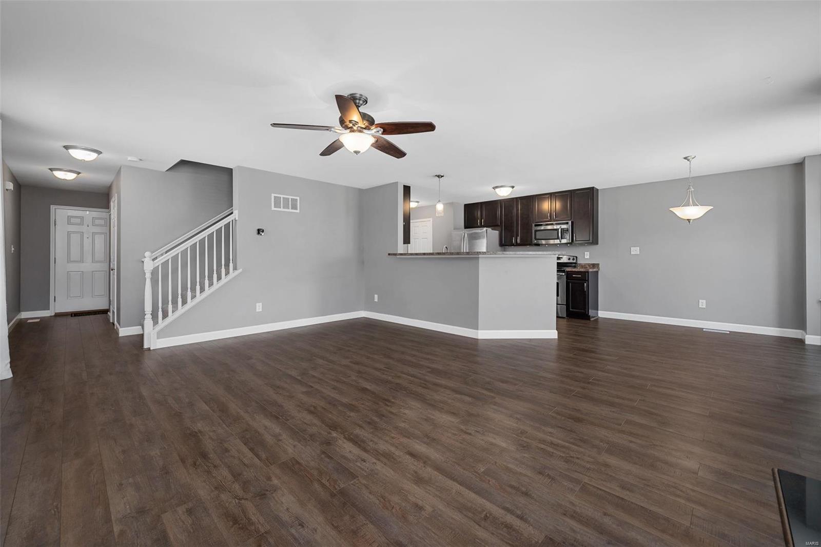 447 Spring Trace O'Fallon, MO 63368 - Photo 5 of 29