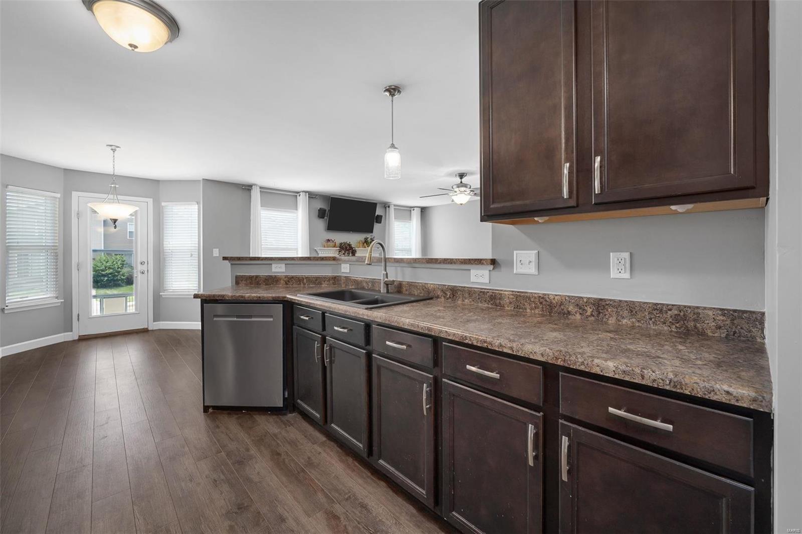 447 Spring Trace O'Fallon, MO 63368 - Photo 9 of 29