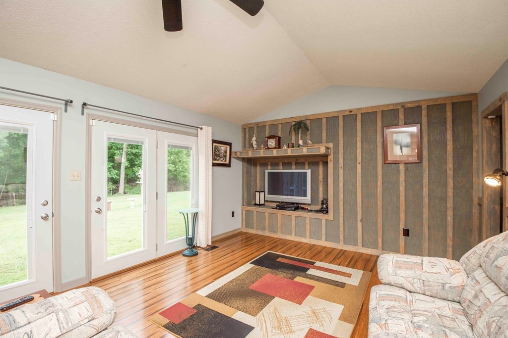 542 Bill Miller Road Spring City, TN 37381 - Photo 13 of 60 Gallery Image 13