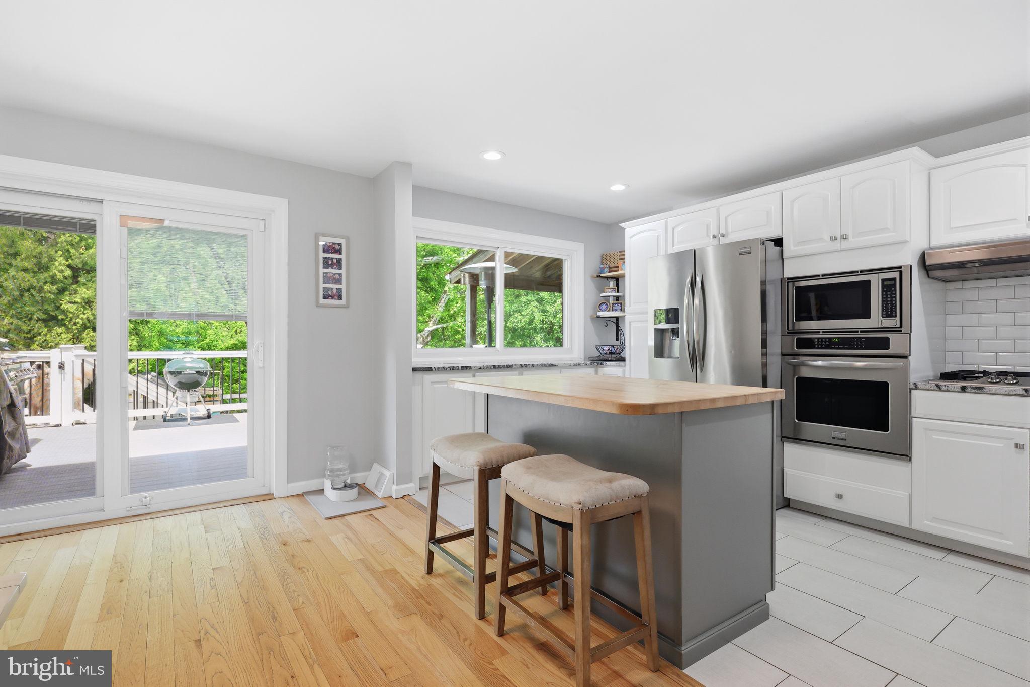 12740 Hollins Road Philadelphia, PA 19154 - Photo 7 of 28