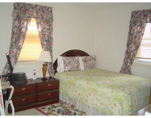 18 Sharon Road Quincy, MA 02171 - Photo 9 of 13 Gallery Image 9