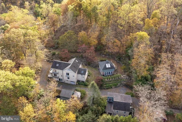 $1,975,000 | 7640 Tohickon Hill Road, Pipersville, PA 18947