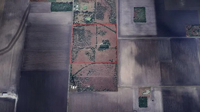 a view of a bathroom