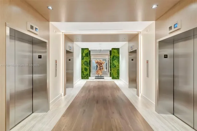 a view of an outdoor dining space with a patio