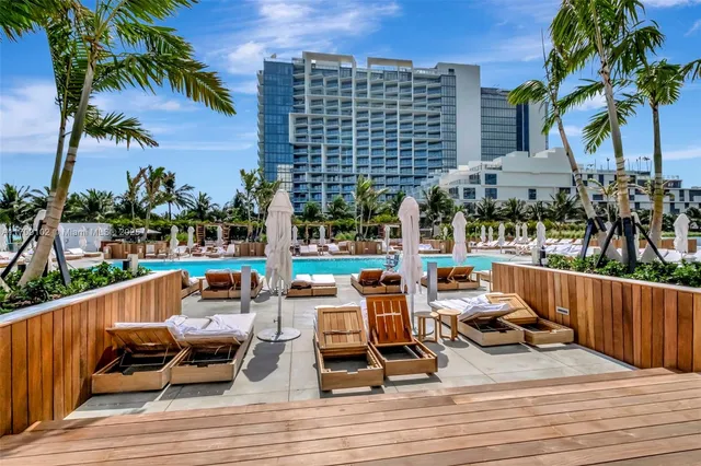 $7,500 | 2301 Collins Avenue, Unit 1206, Miami Beach, FL 33139