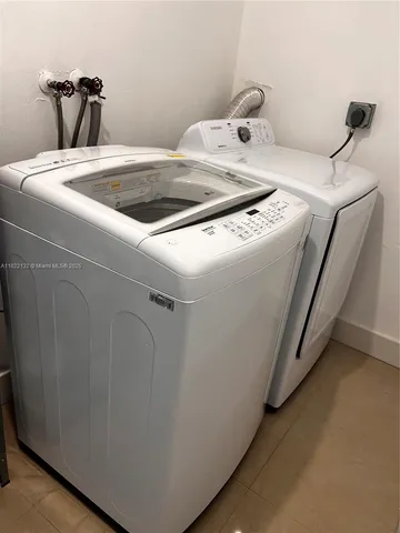 $519,900 | 7151 Pershing Street, Hollywood, FL 33024