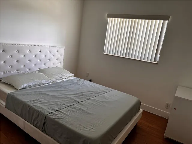 $519,900 | 7151 Pershing Street, Hollywood, FL 33024