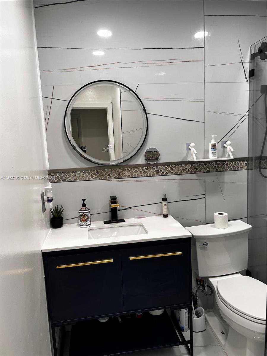 7151 Pershing Street Hollywood, FL 33024 - Photo 23 of 40