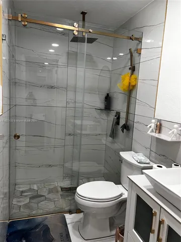 $519,900 | 7151 Pershing Street, Hollywood, FL 33024