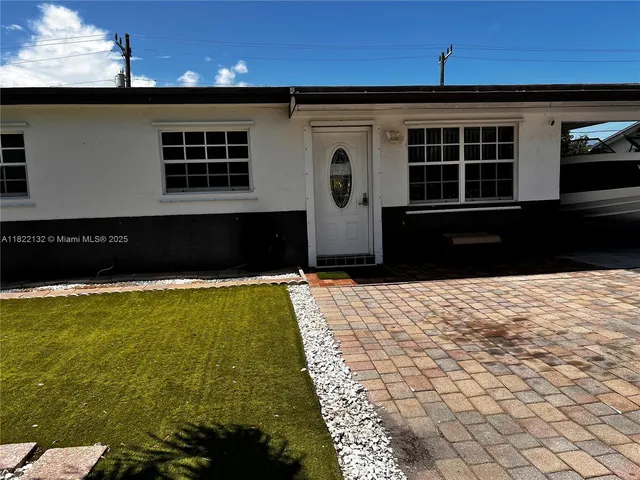$519,900 | 7151 Pershing Street, Hollywood, FL 33024