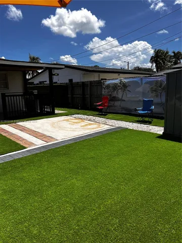 $519,900 | 7151 Pershing Street, Hollywood, FL 33024