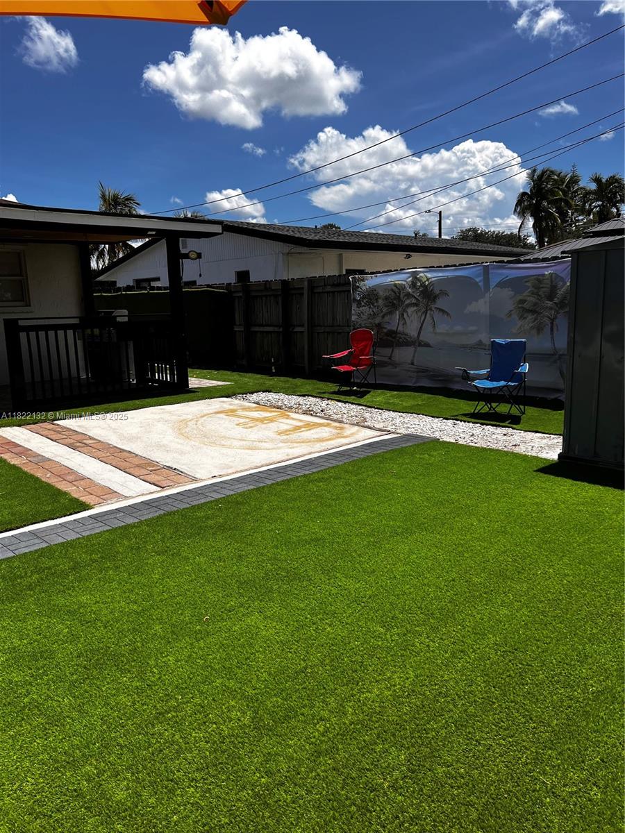 7151 Pershing Street Hollywood, FL 33024 - Photo 36 of 40