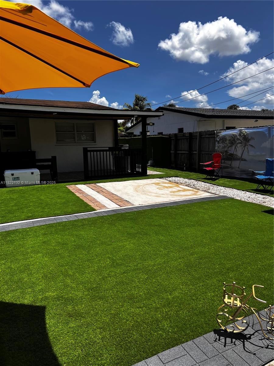 7151 Pershing Street Hollywood, FL 33024 - Photo 37 of 40