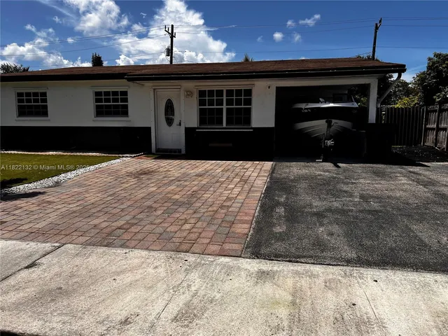 $519,900 | 7151 Pershing Street, Hollywood, FL 33024