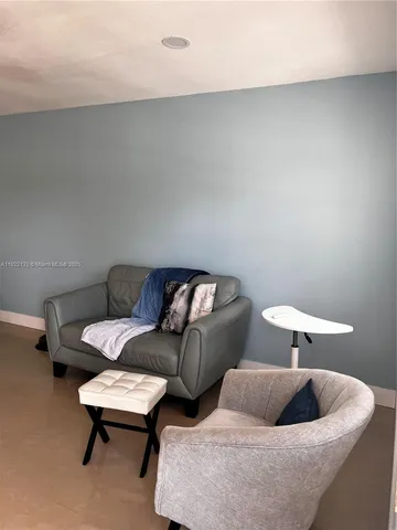 $519,900 | 7151 Pershing Street, Hollywood, FL 33024