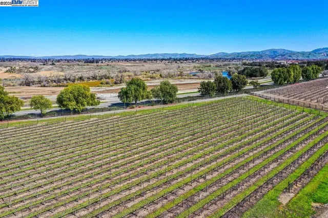 $2,198,000 | 2947 Chardonnay Drive, Pleasanton, CA 94566
