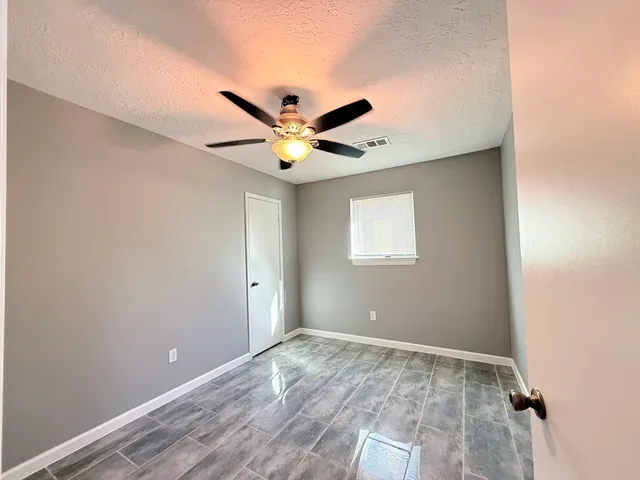 $1,850 | 11927 Barrett Brae Drive, Houston, TX 77072