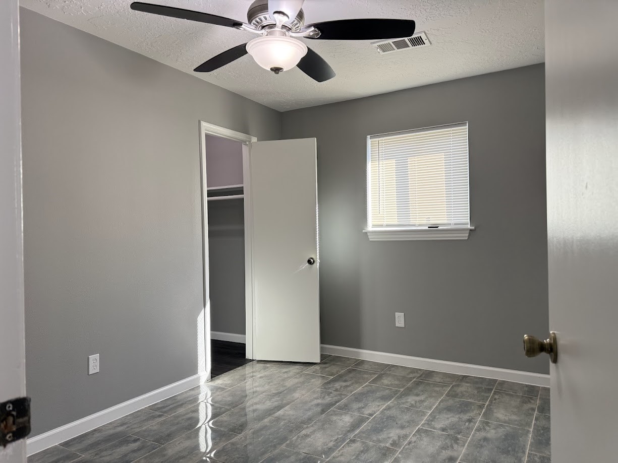 11927 Barrett Brae Drive Houston, TX 77072 - Photo 13 of 16 bedroom