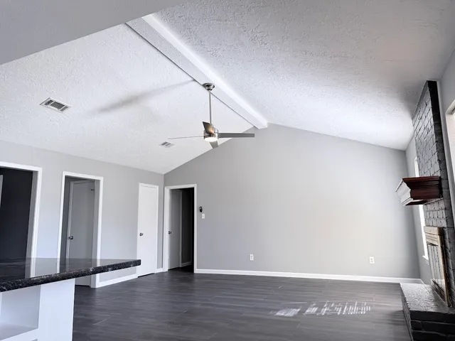 $1,850 | 11927 Barrett Brae Drive, Houston, TX 77072