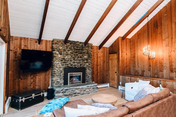 $899,000 | 500 Ayers Farm Road, Stowe, VT 05672