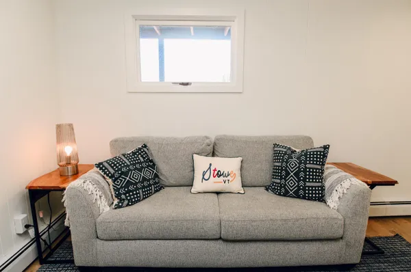 $899,000 | 500 Ayers Farm Road, Stowe, VT 05672