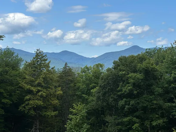 $899,000 | 500 Ayers Farm Road, Stowe, VT 05672
