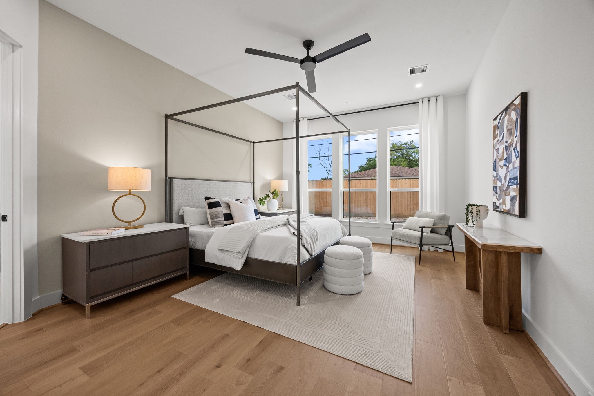 9603 Carousel Lane Houston, TX 77080 - Photo 11 of 32 This Home is Move-In Ready!